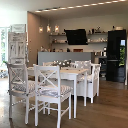 Seaflat In Strandnaehe, Strandkorb, Kamin, Free W-lan By Seaside Appartement *